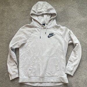 Women’s Nike hoodie, size M